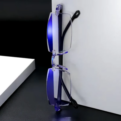 OPTI VISION LENS™ - GAFAS MULTIFOCALES PROTECCIÓN CONTRA LUZ AZUL 2X1 + 2 FUNDAS GRATIS
